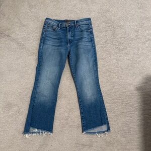 Like New Mother lil Insider crop step fray jeans